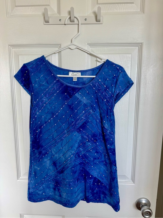 dressbarn Tops - Dress Barn Blue Sequin-Detail Cap Sleeve Top
